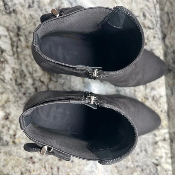 Liz Claiborne Temple Gray suede like stacked heel booties Size 9 1/2 - Picture 9 of 9